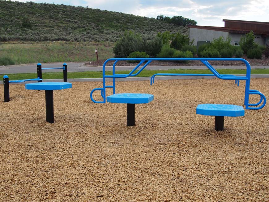 Picture of MoveStrong FitGround Plyo Step - Outdoor Equipment