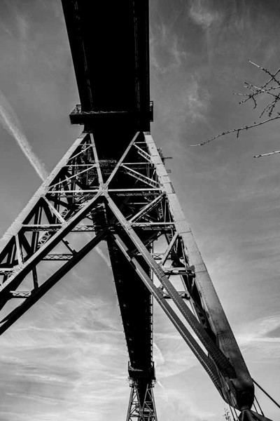 Bild von Brücke 0012 Bild auf Fotoleinwand - 120 x 80 cm - Holzkeilrahmen 